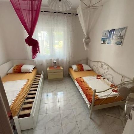 Apartments By The Sea Businci, Ciovo - 9450 Trogir Buitenkant foto