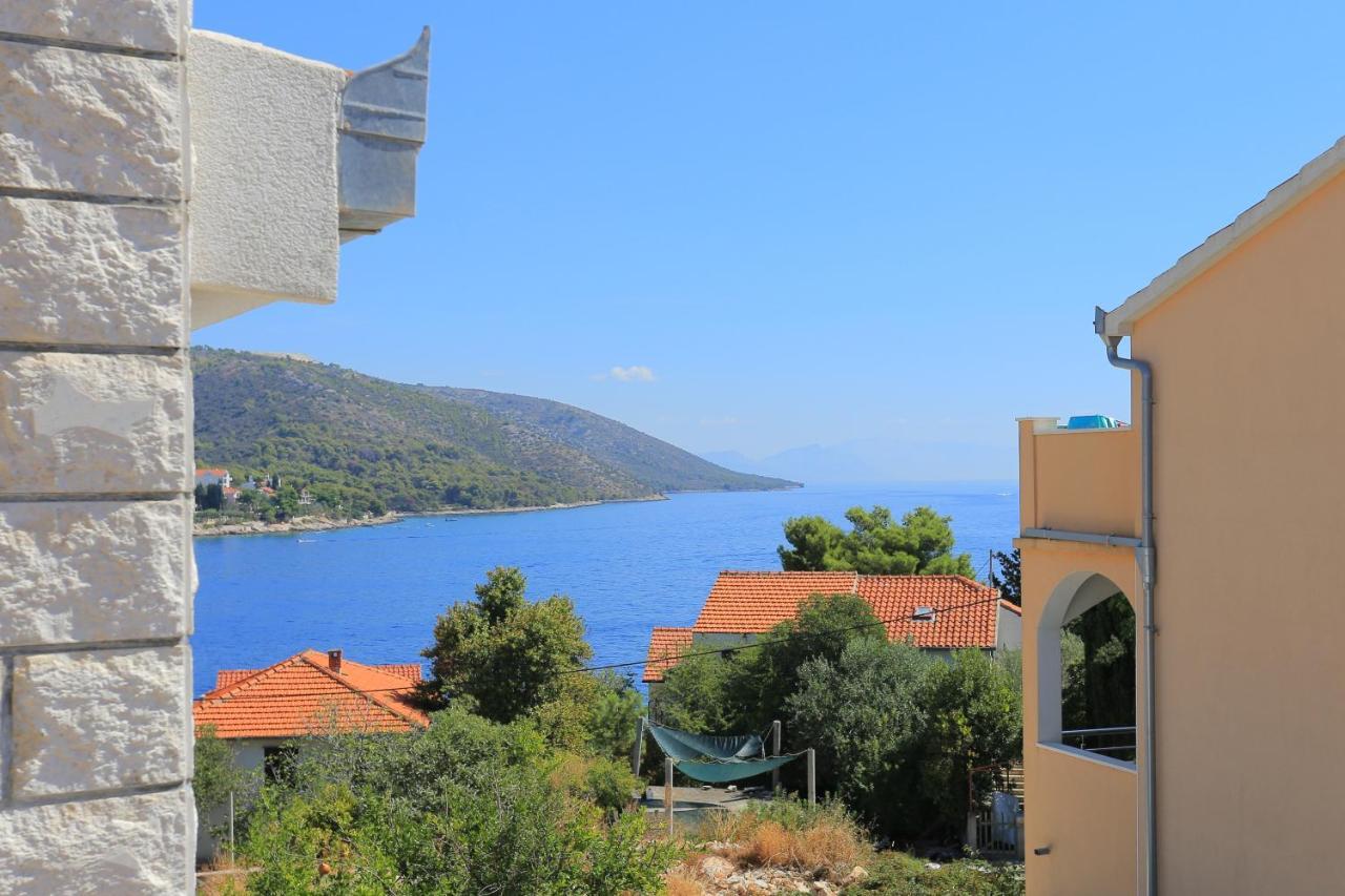 Apartments By The Sea Businci, Ciovo - 9450 Trogir Buitenkant foto