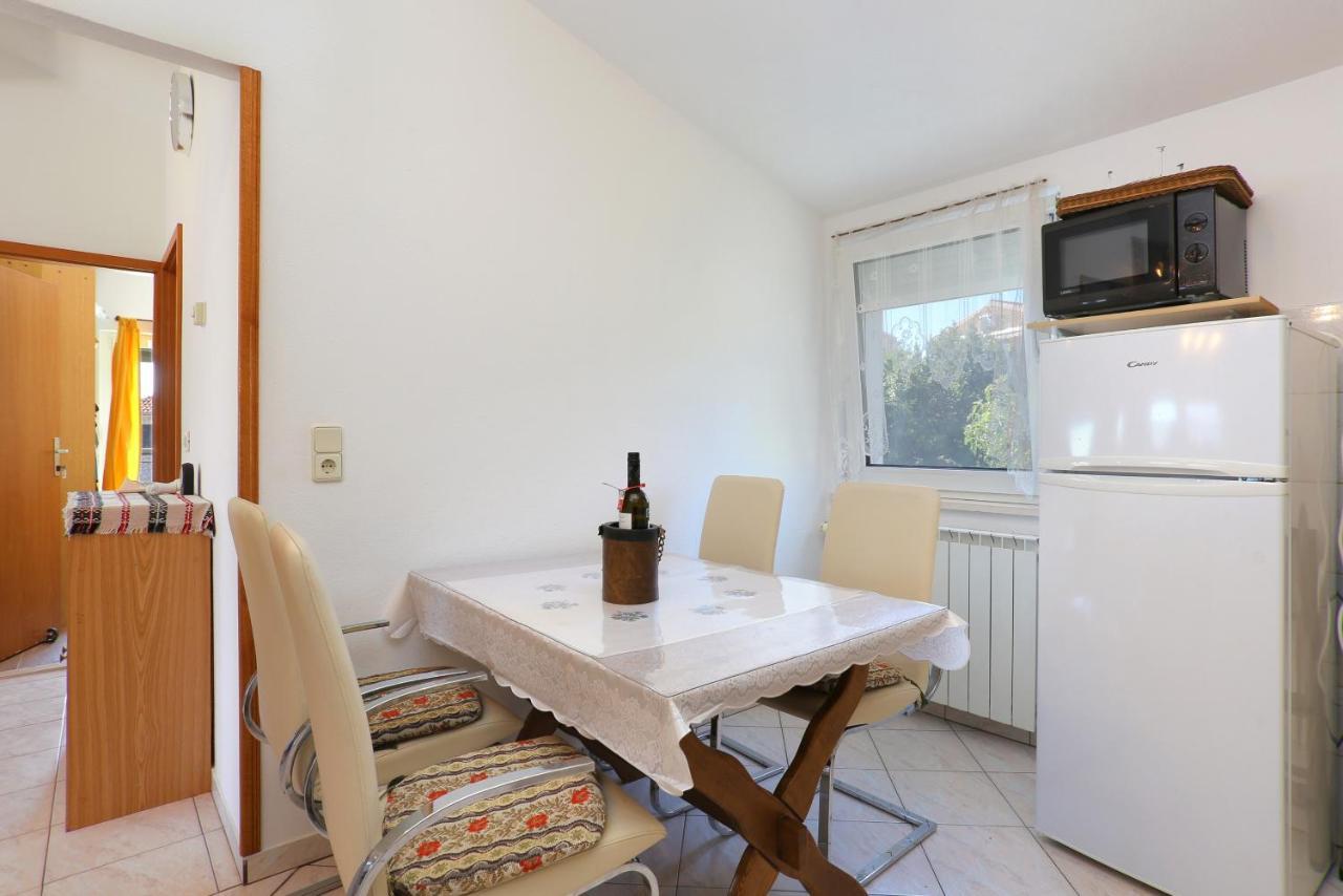 Apartments By The Sea Businci, Ciovo - 9450 Trogir Buitenkant foto