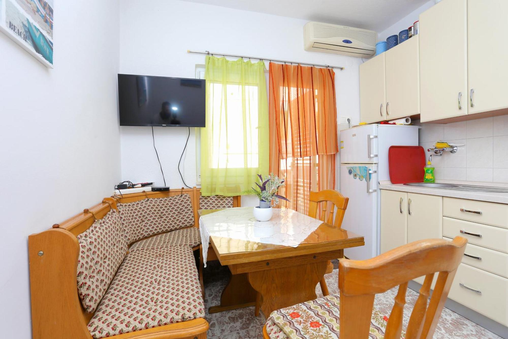 Apartments By The Sea Businci, Ciovo - 9450 Trogir Kamer foto